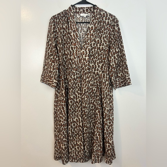 Derek lam Leopard/Animal Print Lightweight Flowy V-neck Dress Size Large - Picture 2 of 15